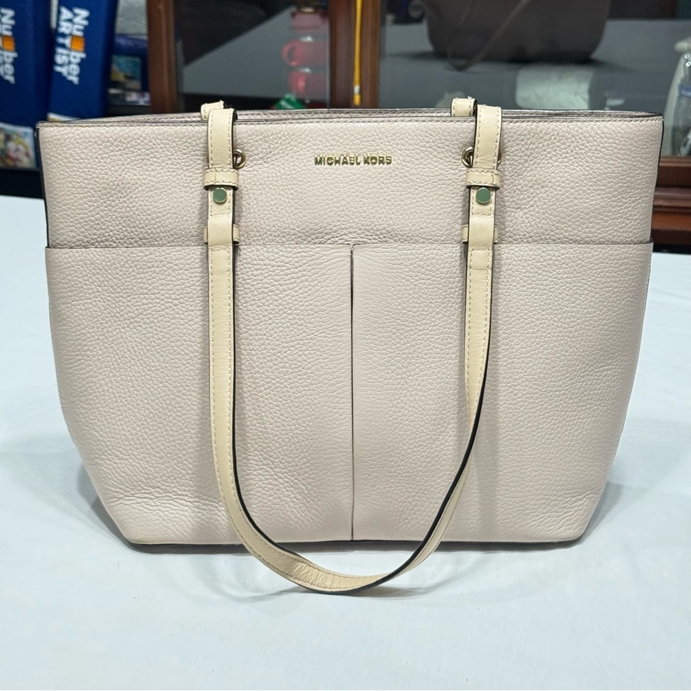 MICHAEL KORS
Bedford‎ Medium Pebbled Leather Tote Pale Pink